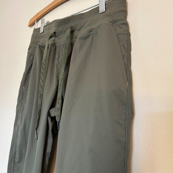 ZYIA Active Everywhere Women’s Jogger Pants Size 4 Olive Green Drawstring - Picture 5 of 16